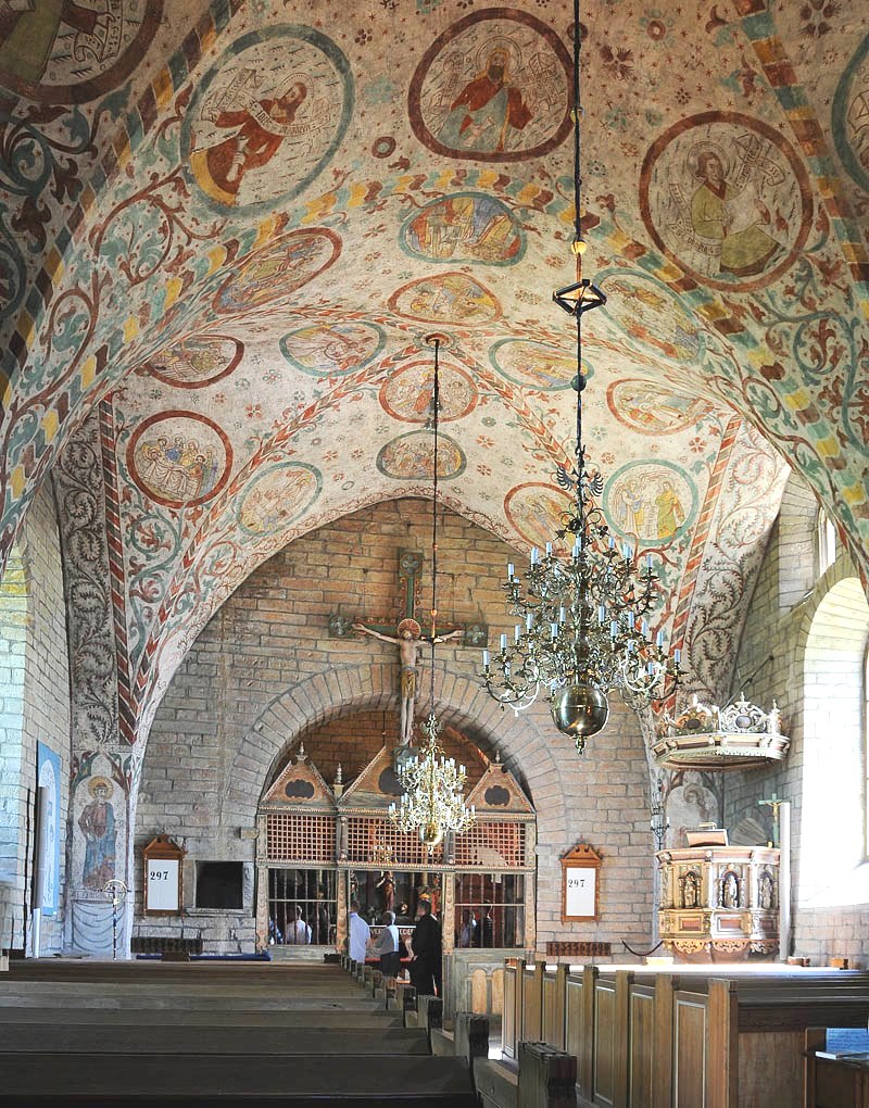 Innenansicht von Husaby Kyrka